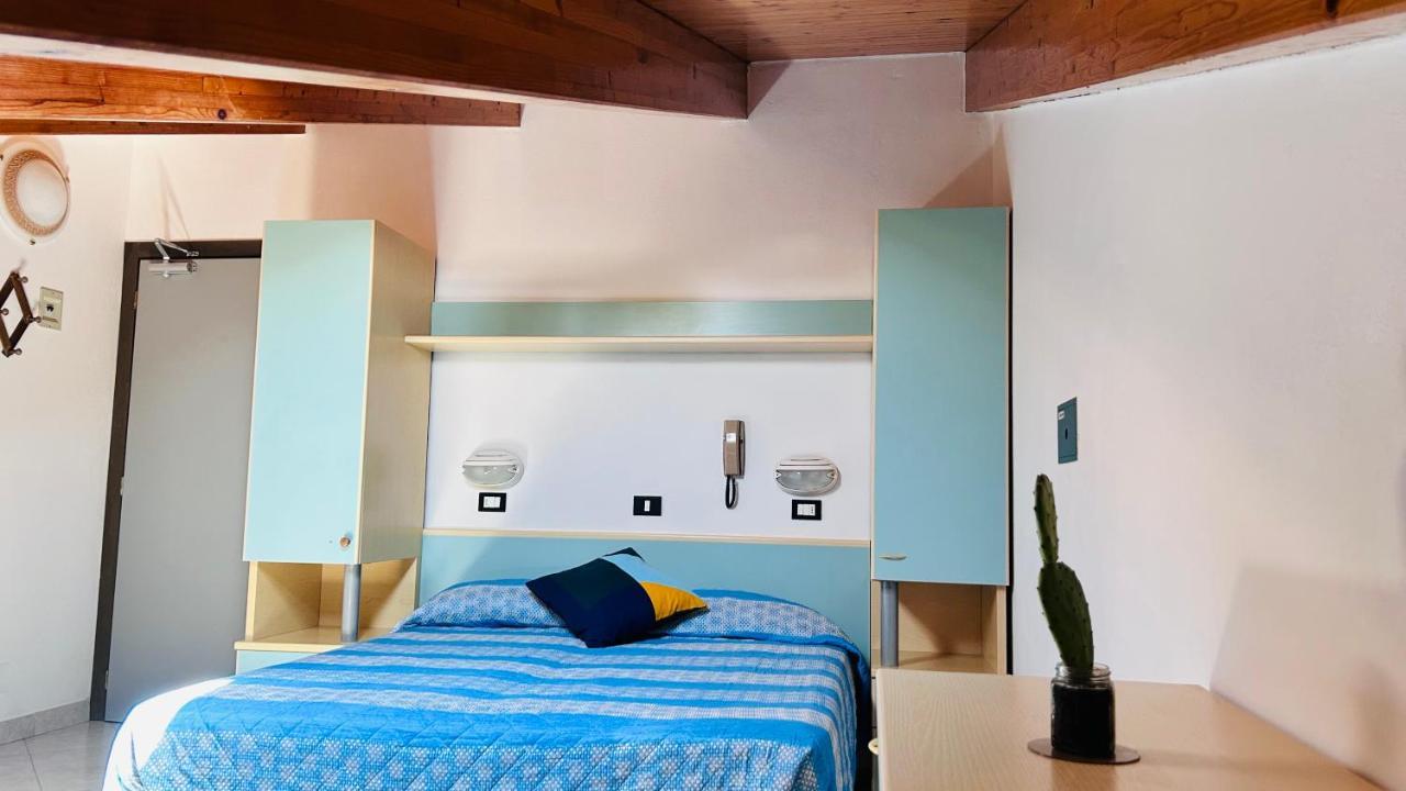 Hotel Sorriso Cattolica Exterior foto