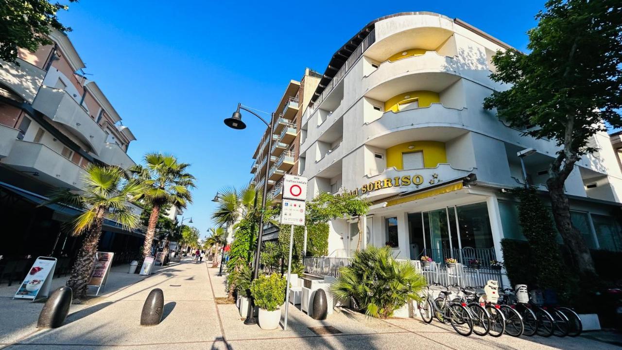 Hotel Sorriso Cattolica Exterior foto