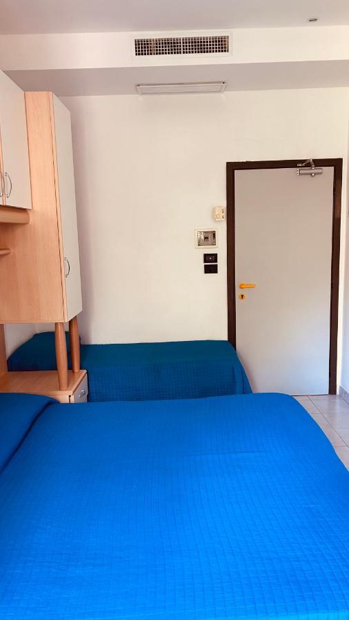 Hotel Sorriso Cattolica Exterior foto
