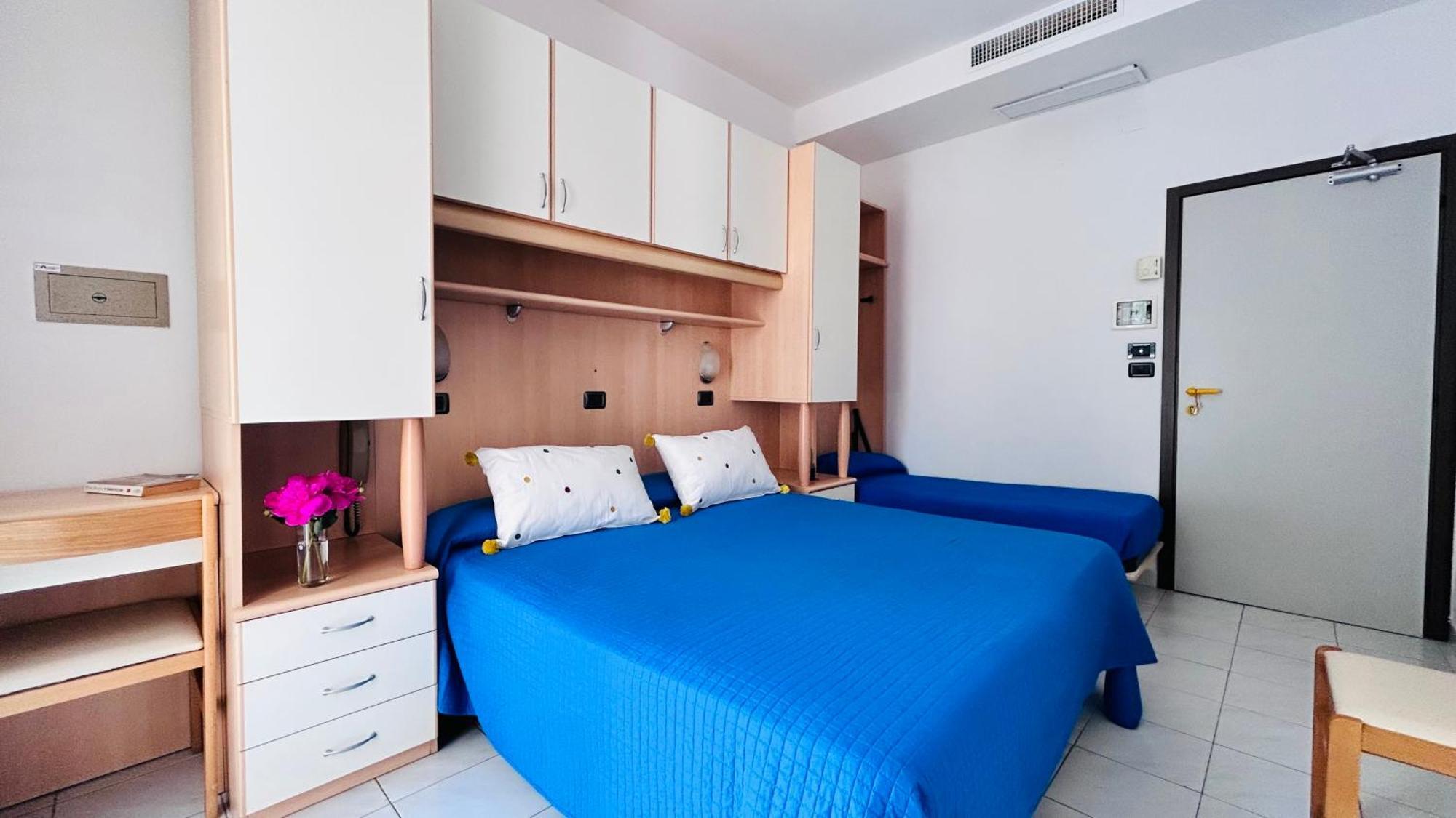 Hotel Sorriso Cattolica Exterior foto