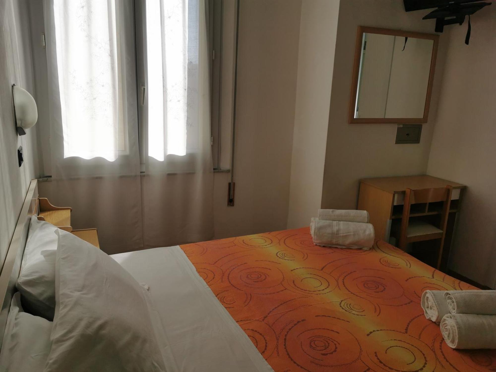 Hotel Sorriso Cattolica Exterior foto